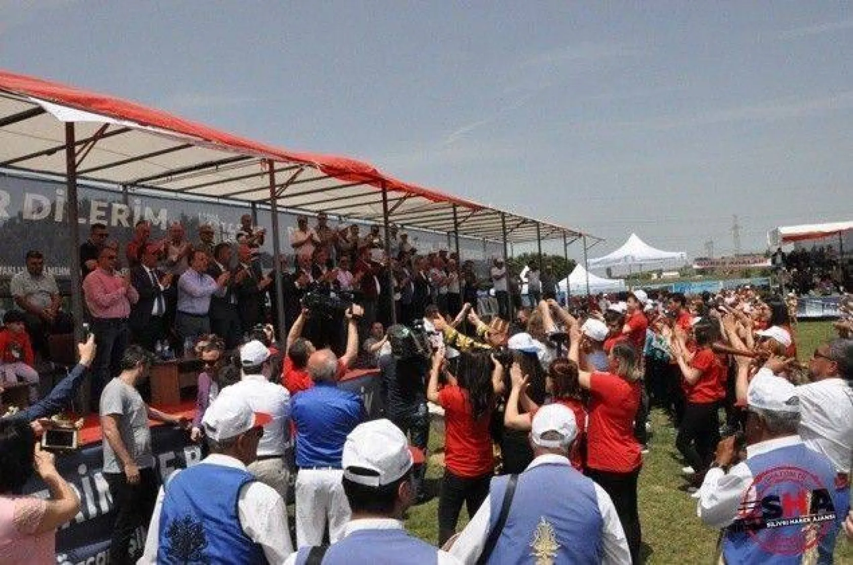 Pehlivanlar Silivri er meydanında güreşti