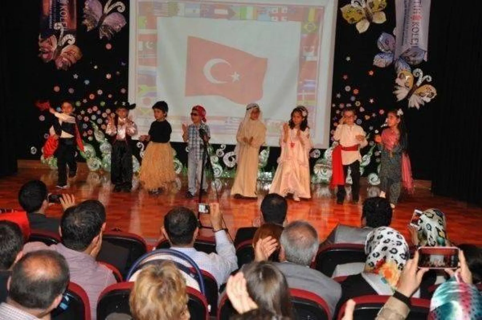 Fatih Koleji Miniklerinden Kocaman Gösteri