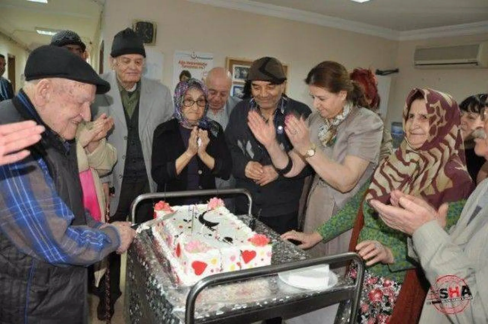 Huzur Evi Sakinleri Yaşlılar Haftasını Kutladı