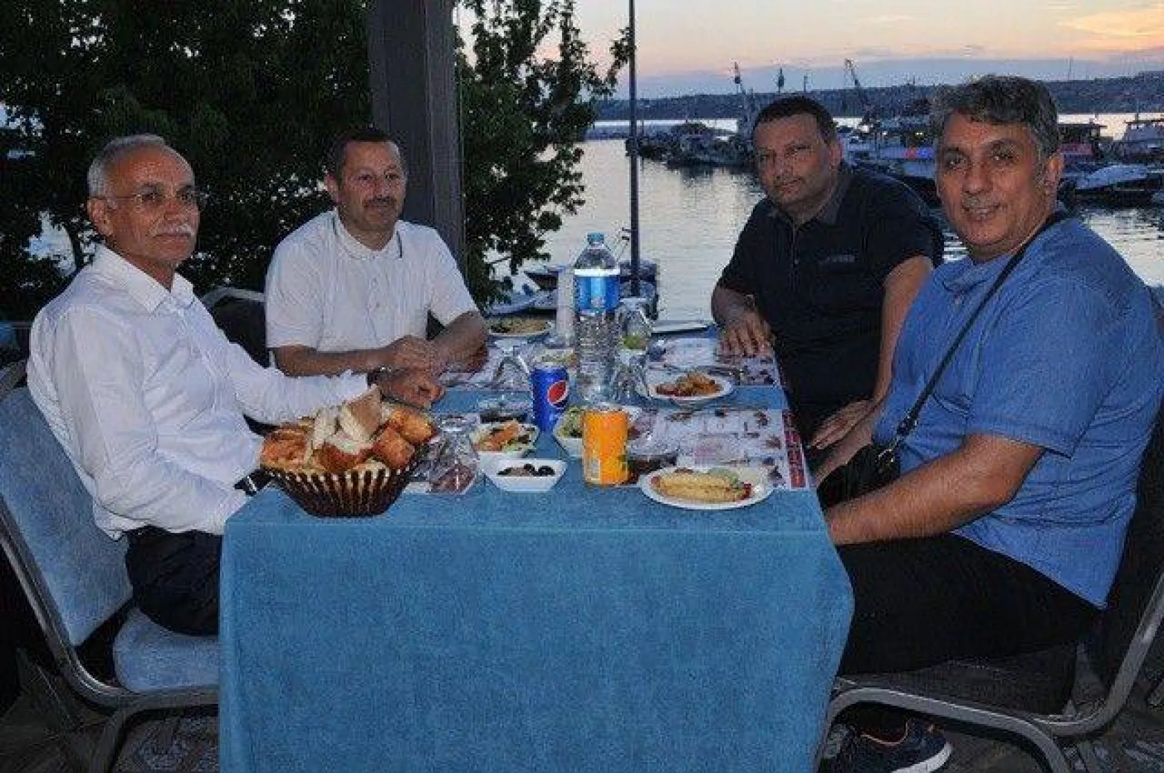 Safir, iftarda buluştu