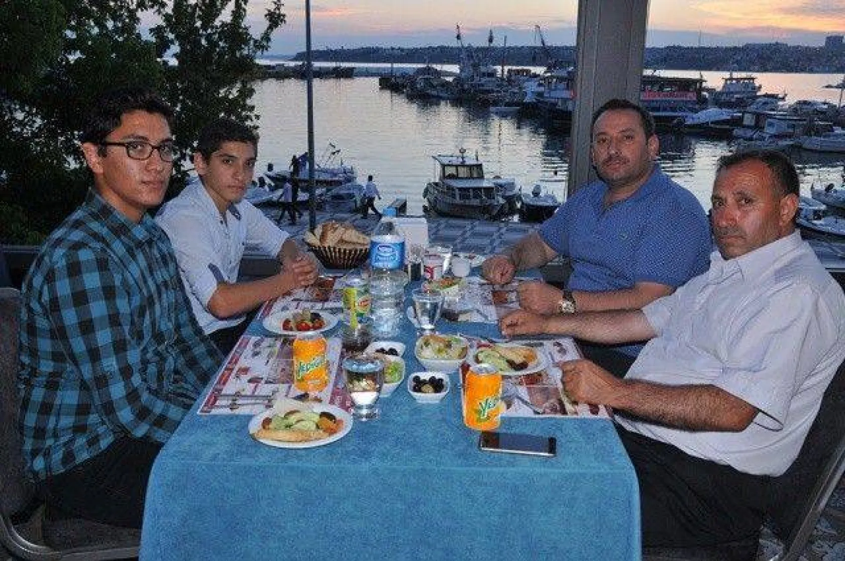 Safir, iftarda buluştu