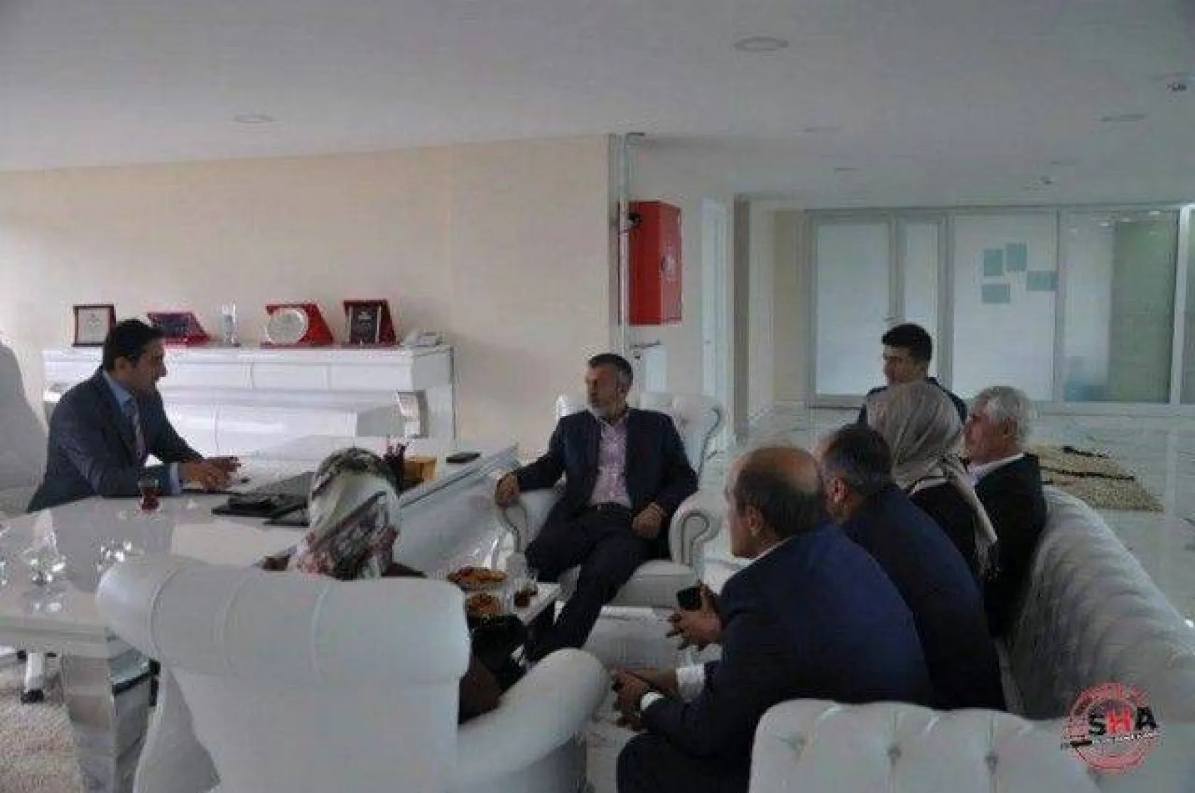 AK Parti, çalışmalarını 3 Ayrı Koldan sürdürüyor