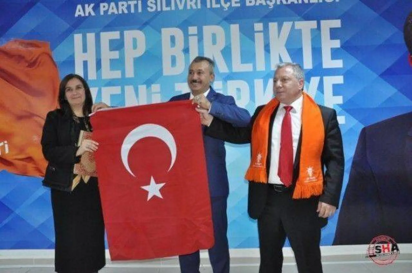 Topluca istifa edip AK Partiye geçtiler