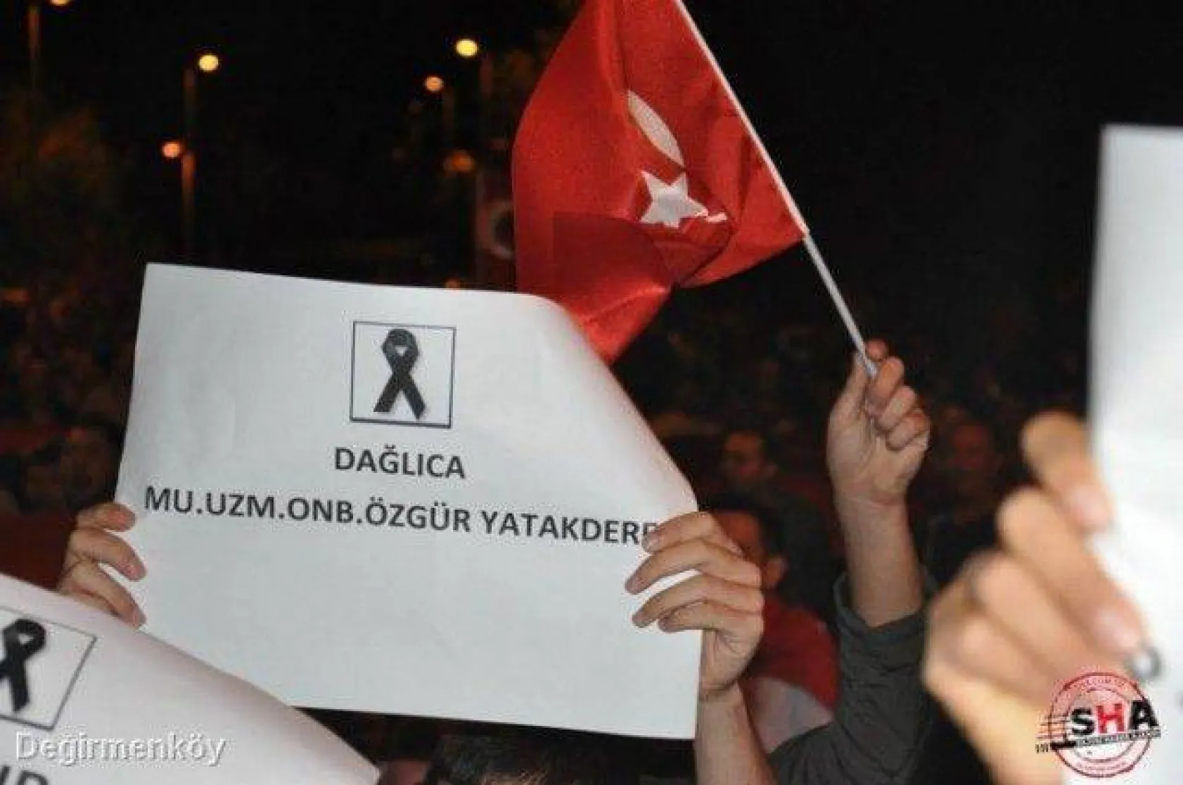 Silivri tek yürek oldu teröre lanet yağdırdı