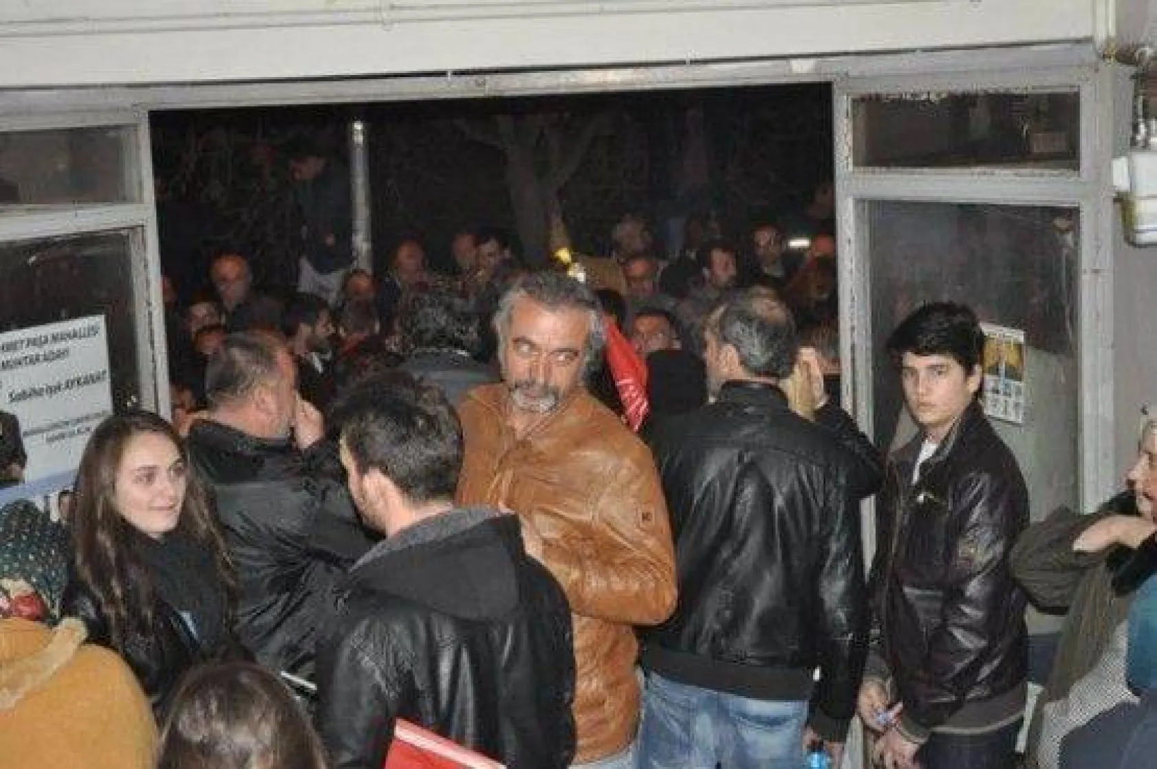 CHP zaferini kutluyor!