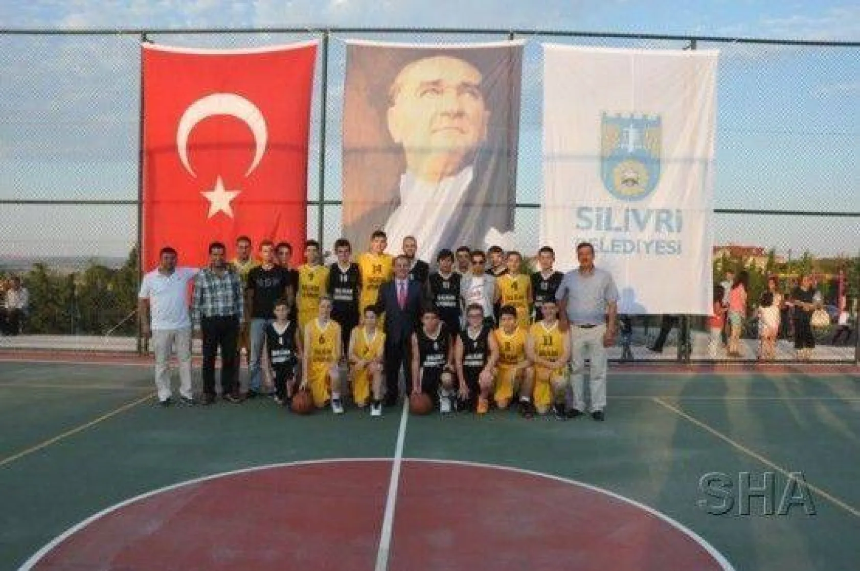 Alipaşa Spor Alanı Hizmete Açıldı