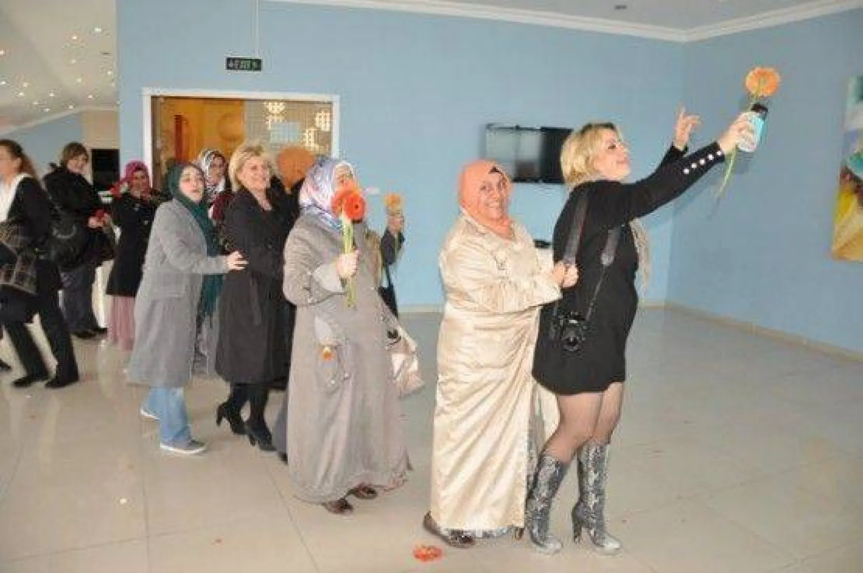 Silivrili Kadınlar Şiddete Karşı Dans Etti