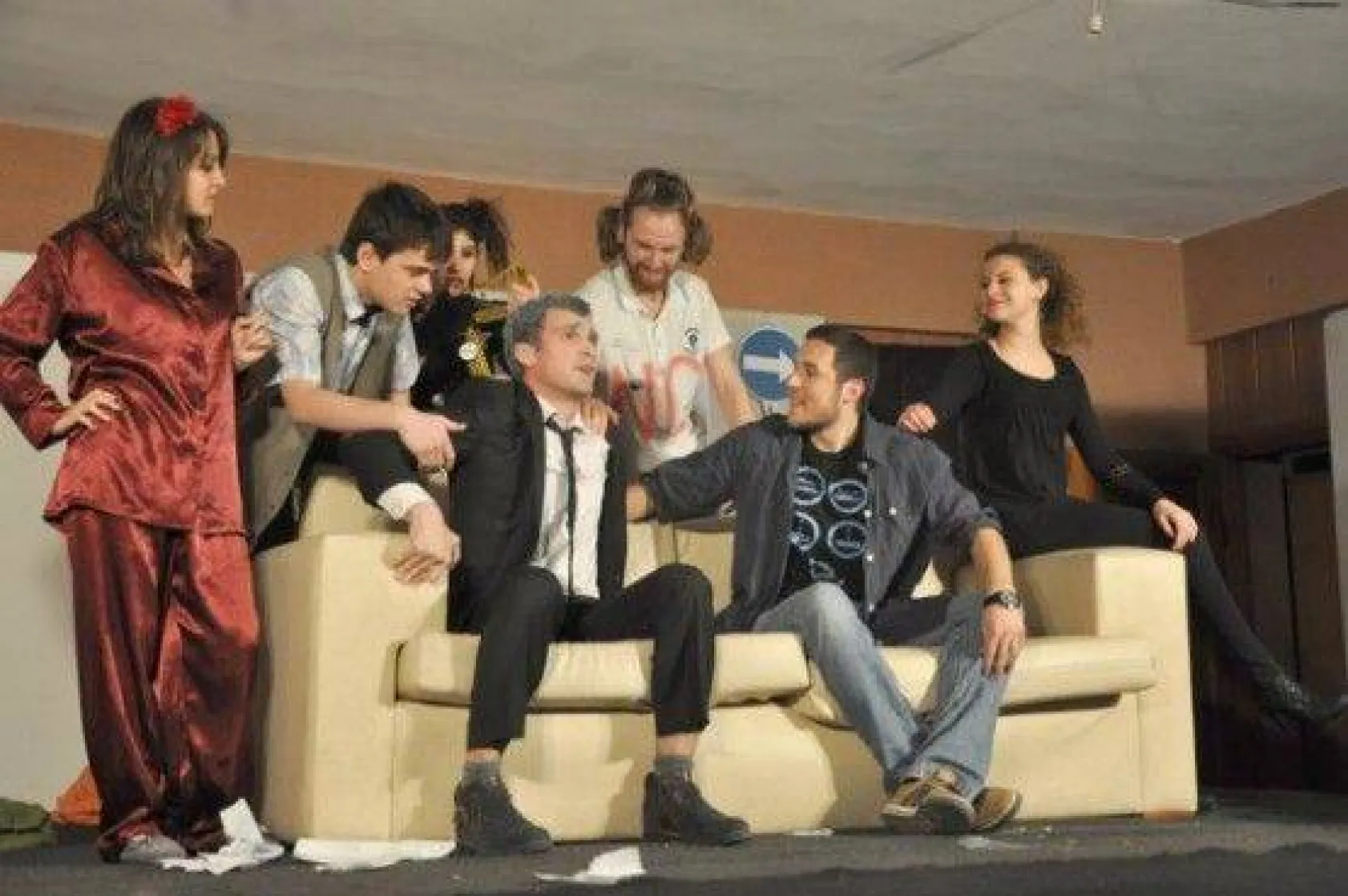 Ustalara Taş Çıkartıyor