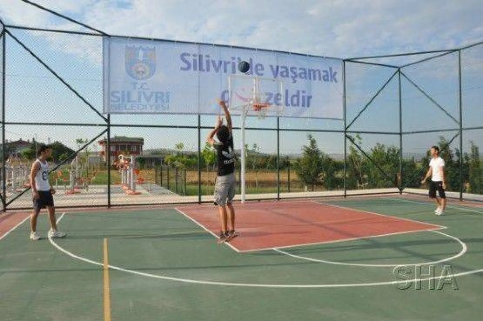 Alipaşa Spor Alanı Hizmete Açıldı