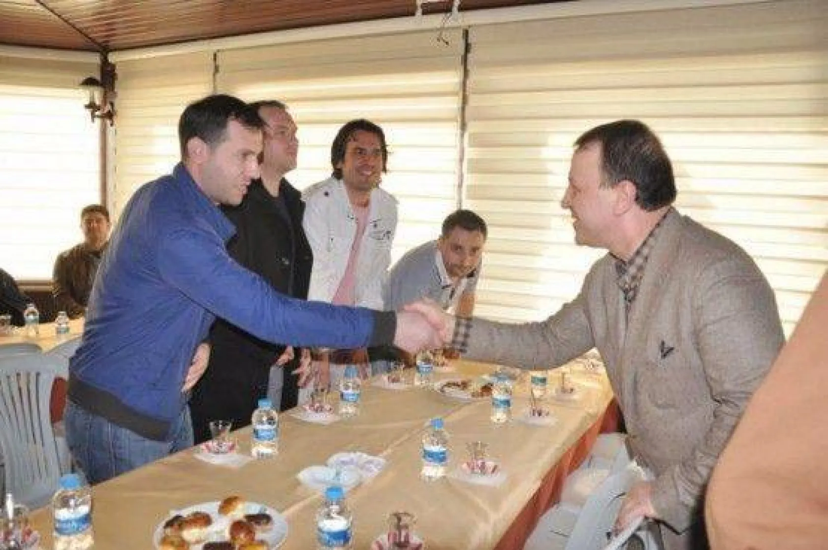 Erkek Kuaförleri Işıklar İle Biraraya Geldi