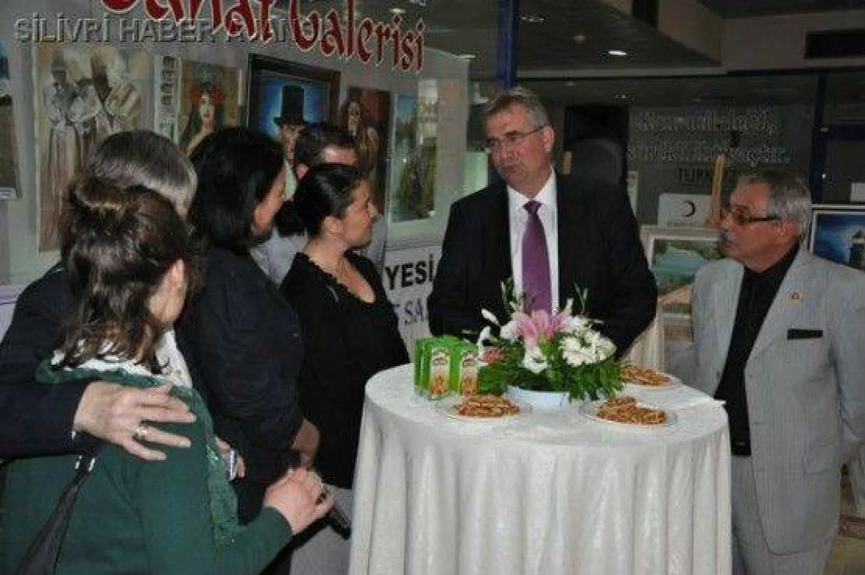 Çatalca Belediyesi sergisi Silivri'de açıldı