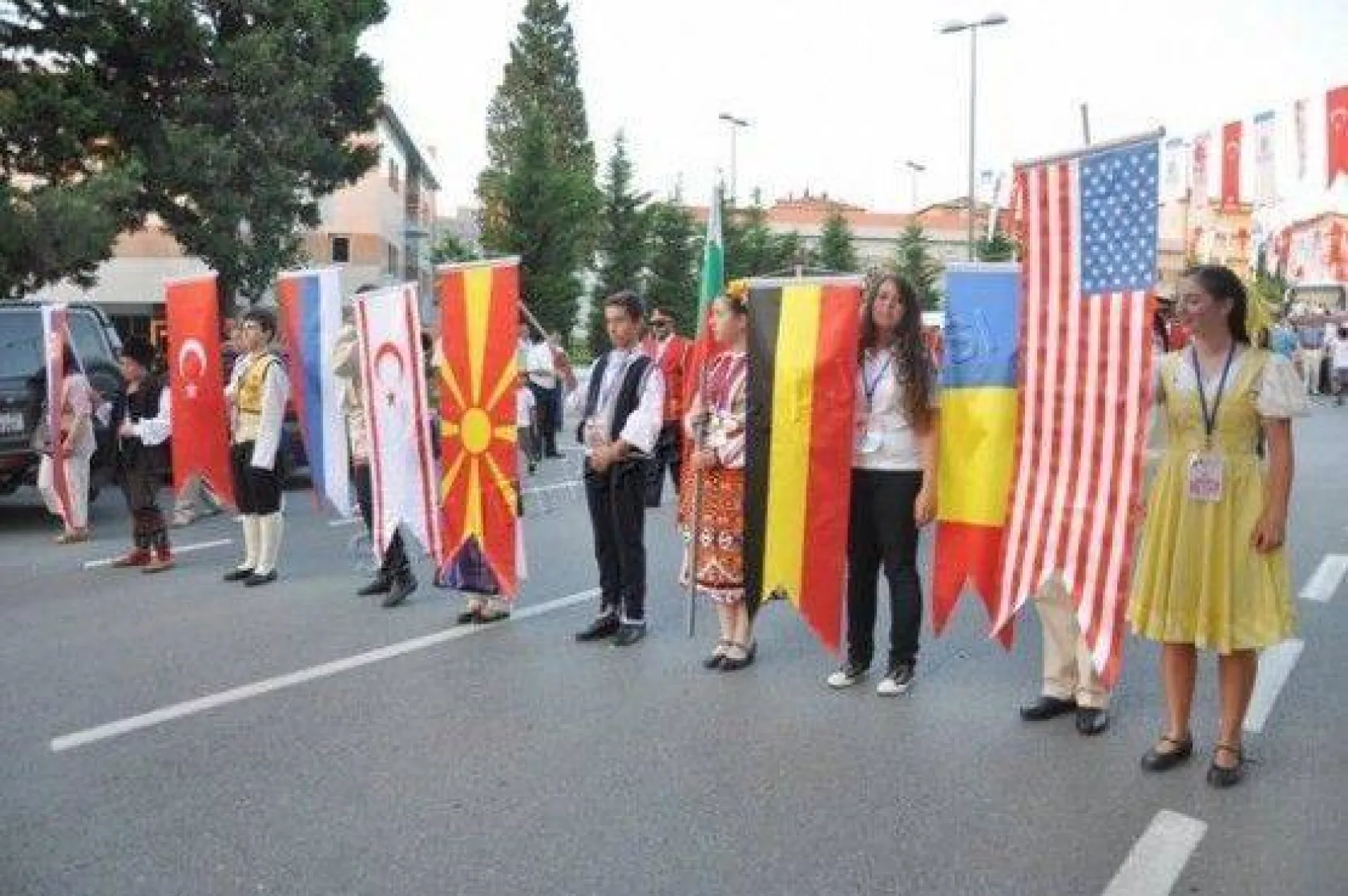 Dünya Renkleri Silivri Sokaklarında