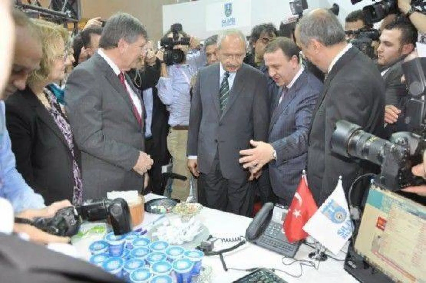 Kılıçdaroğlu Işıklar'ı Tebrik Etti