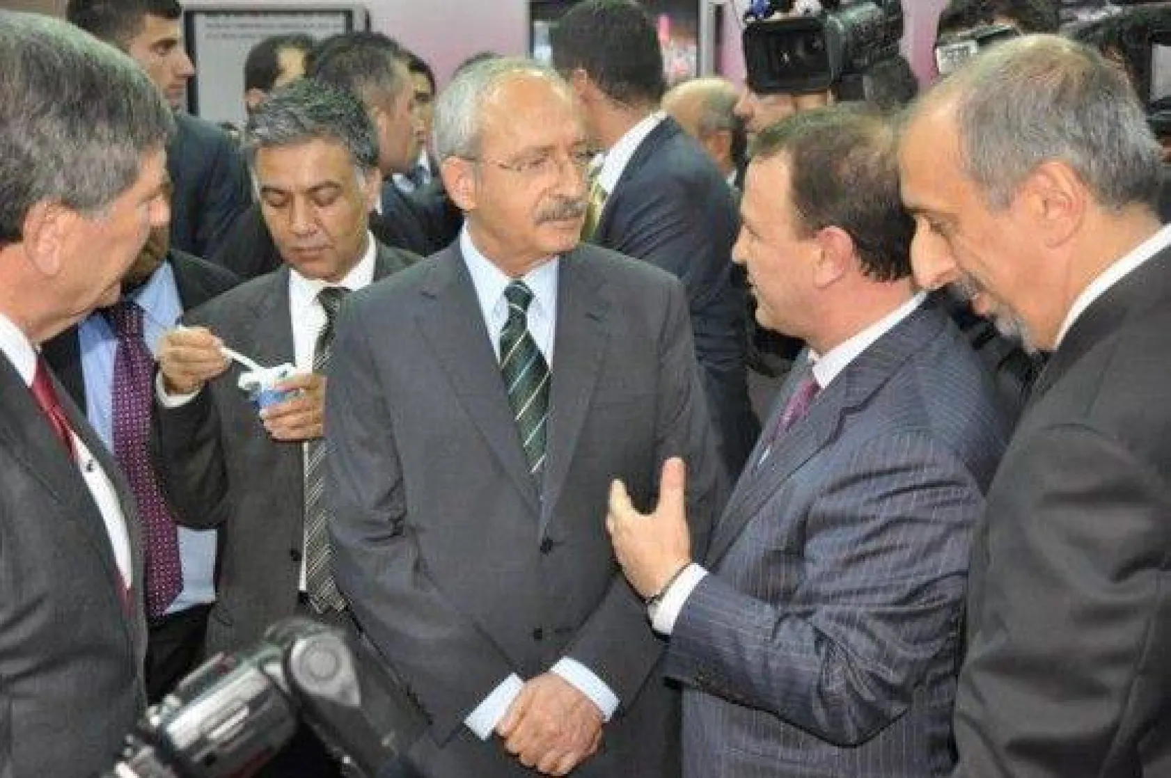 Kılıçdaroğlu Işıklar'ı Tebrik Etti