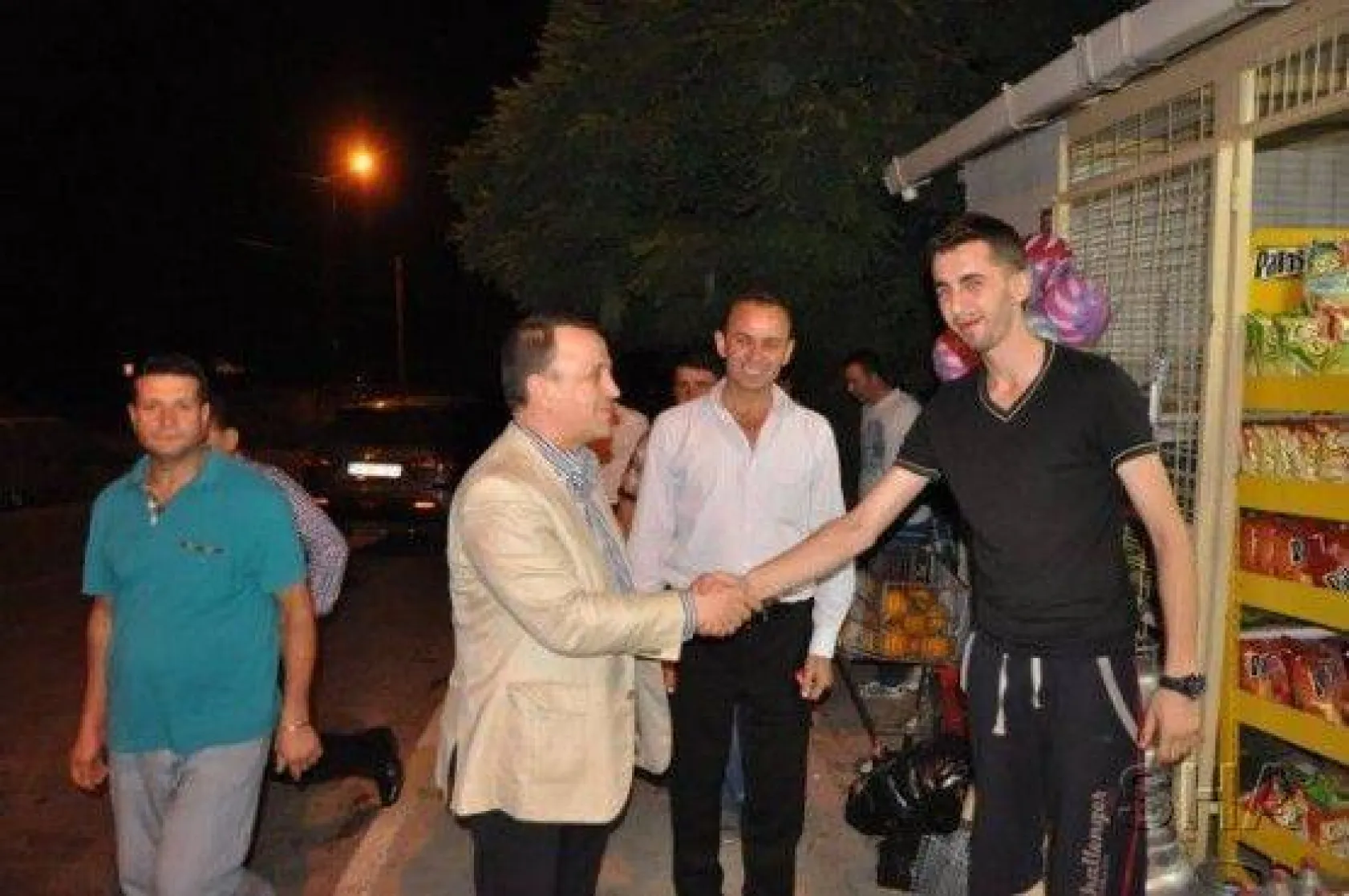 Işıklar, Erdin Ailesine Konuk Oldu