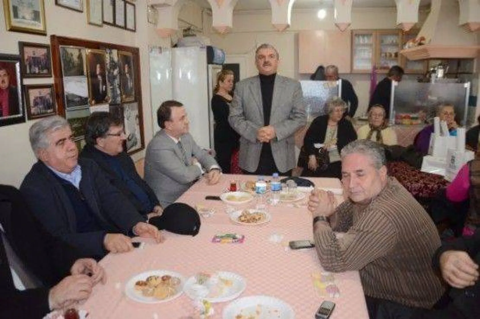 Manastırlılara Işıklar Ziyareti