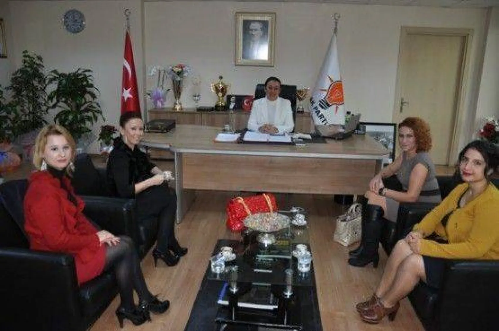 Başkan Demiral'e Ziyaretçi Akını