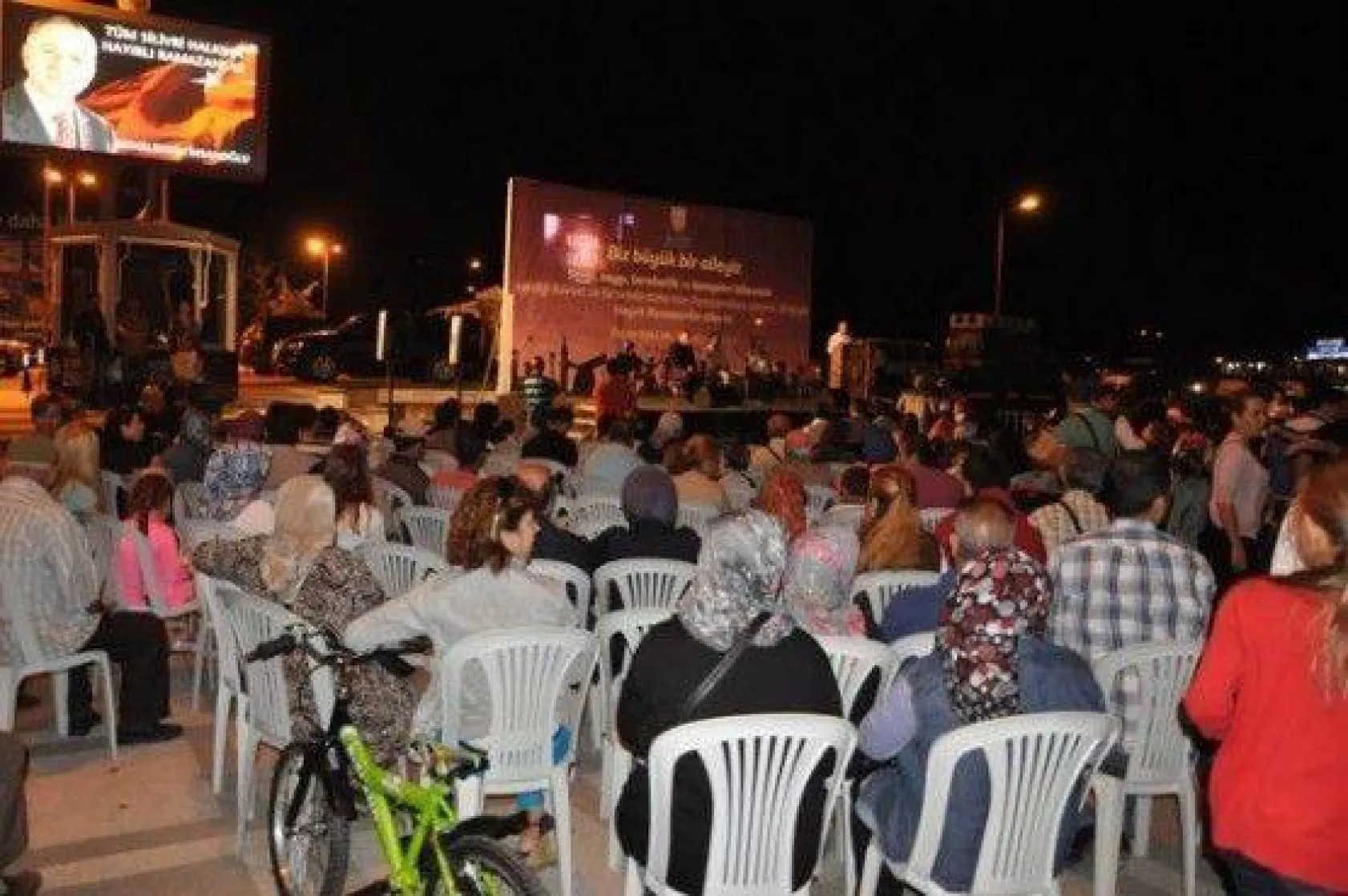 Silivri Sahilinde Ramazana Özel İlahi Dinletisi