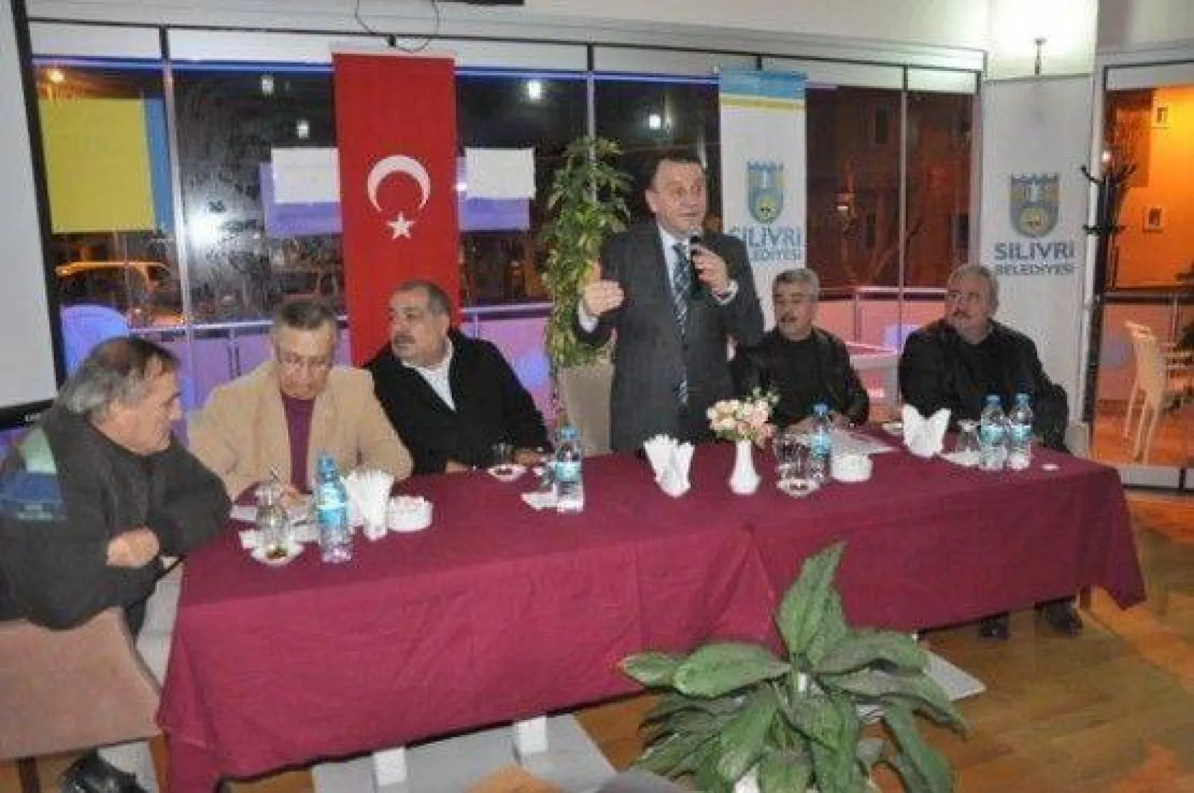 Işıklar Selimpaşa Pazar esnafıyla bir araya geldi