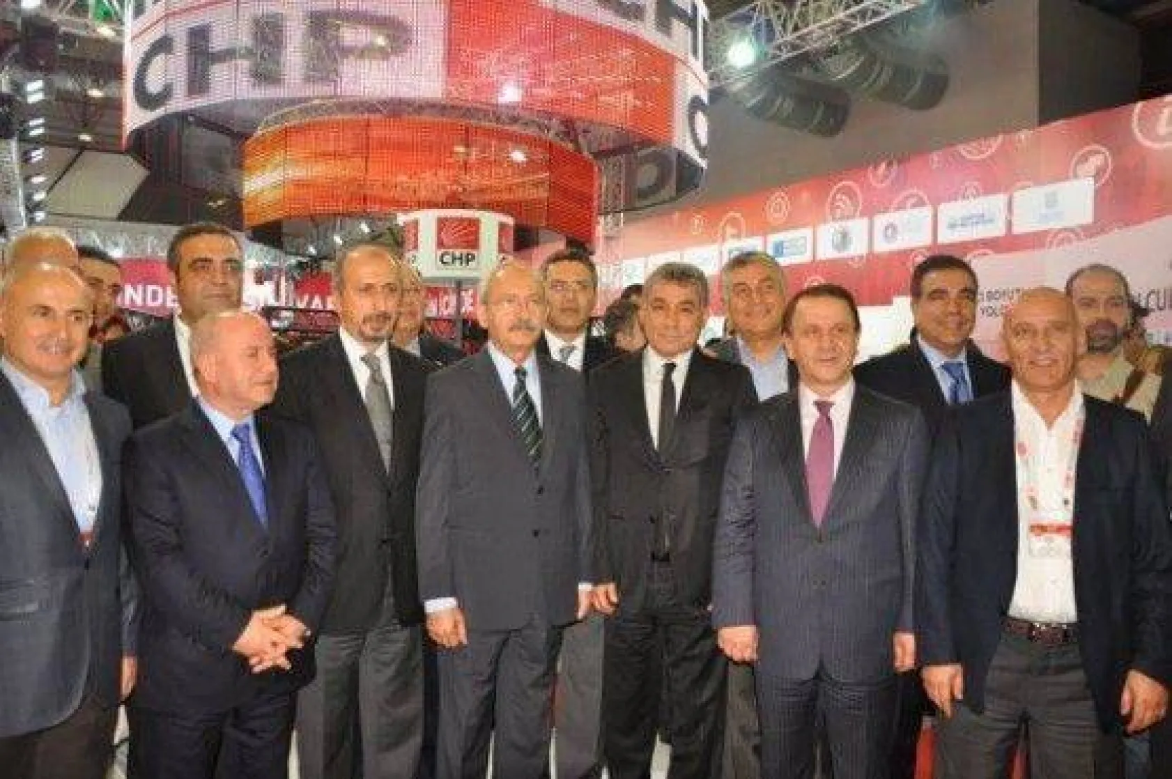 Kılıçdaroğlu Işıklar'ı Tebrik Etti