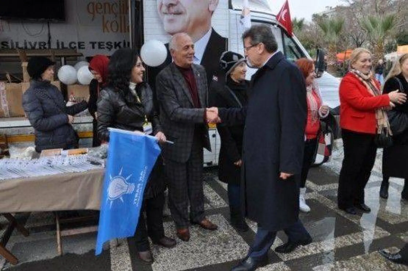 Tahir Sert, Vatandaşlar ve Sahil Esnafı İle Buluştu