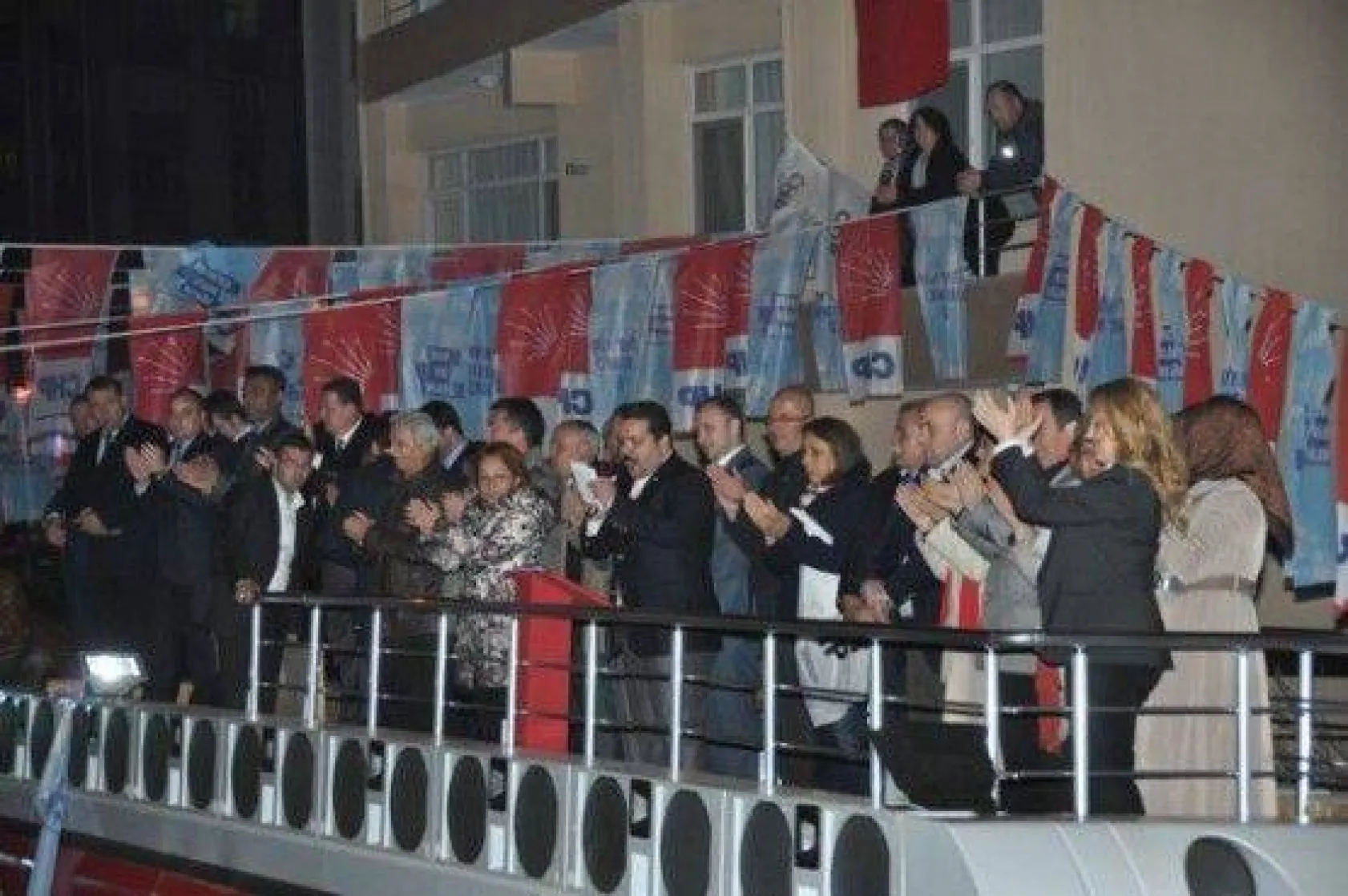 Işıklar sevgisi Alibey'de sokaklara taştı…