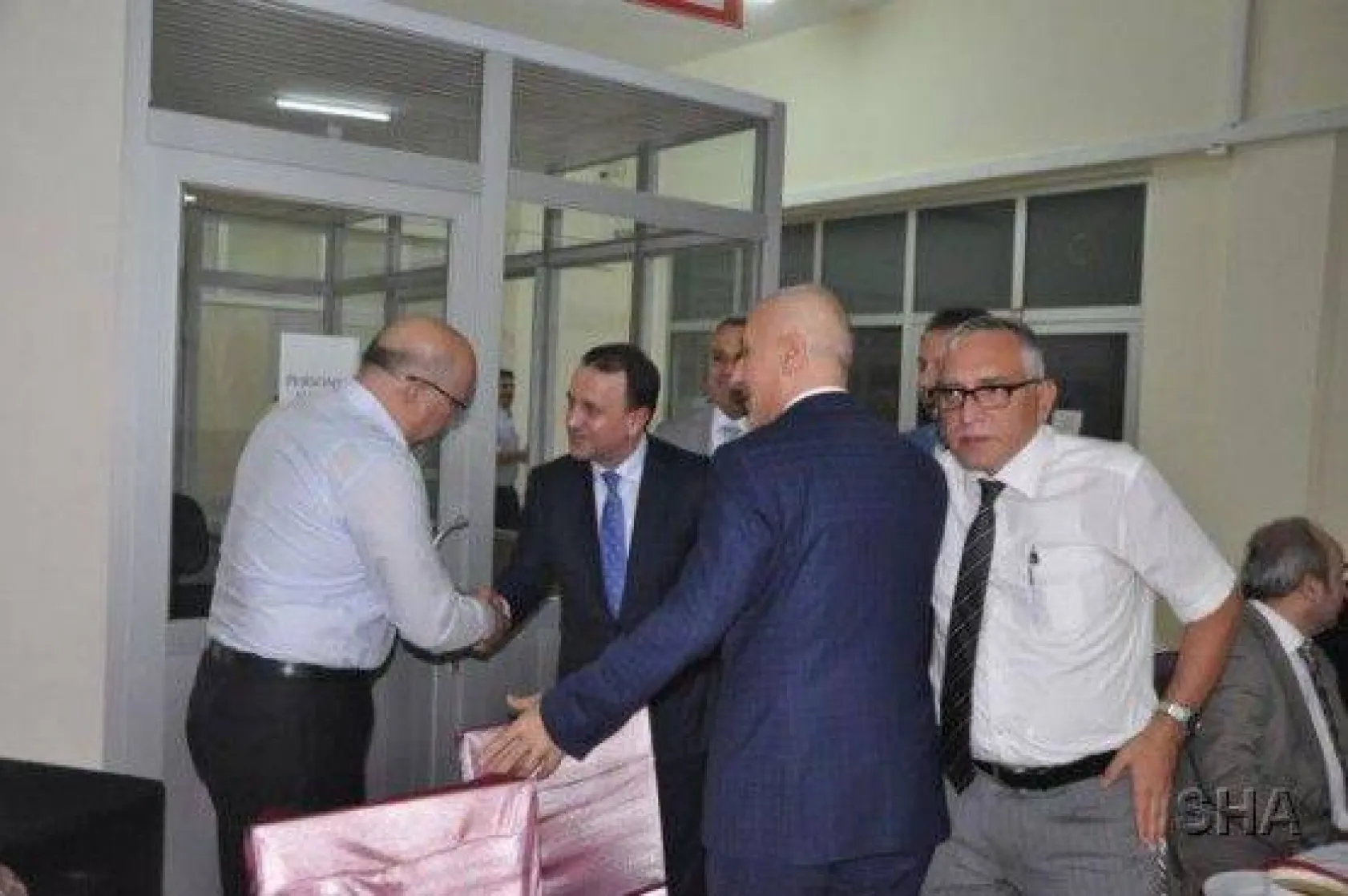 Toplumun Her Kesimiyle Kucaklaşıyor