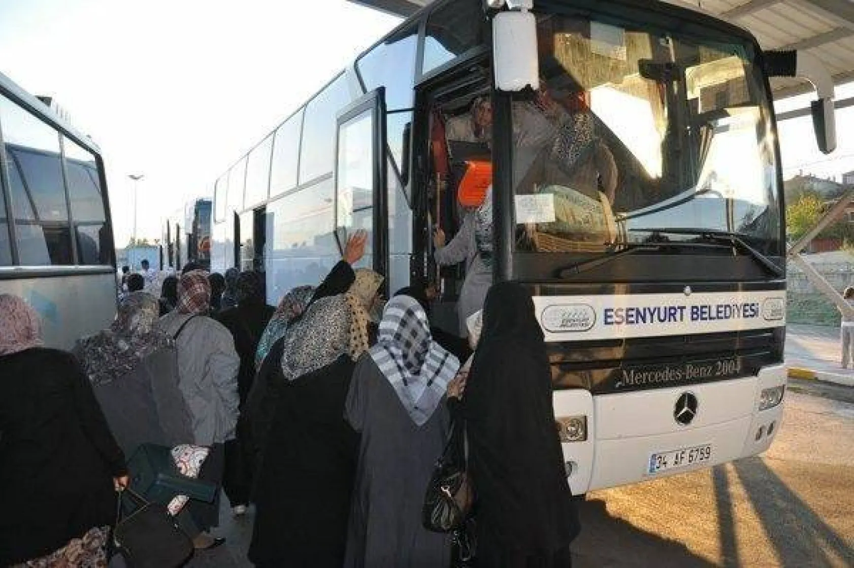 Danamandıralı Kadınları Kaynarca Uğurladı