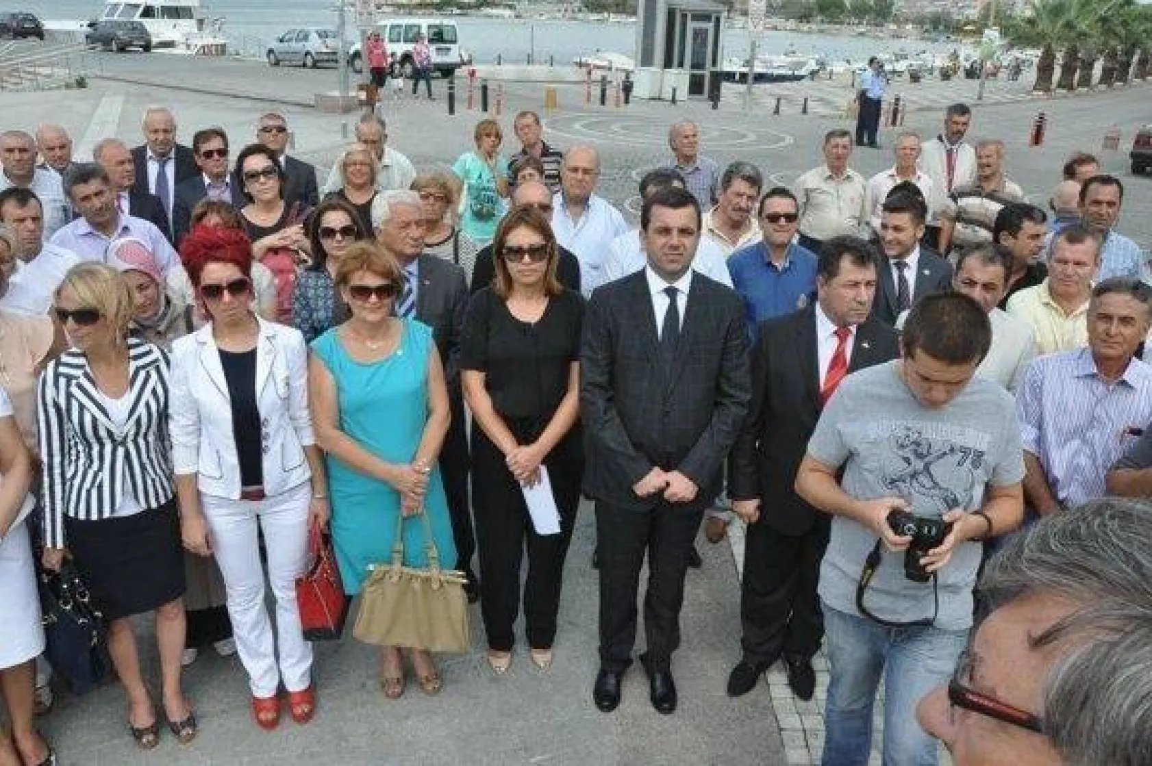 CHP'den 'alternatif' kutlama