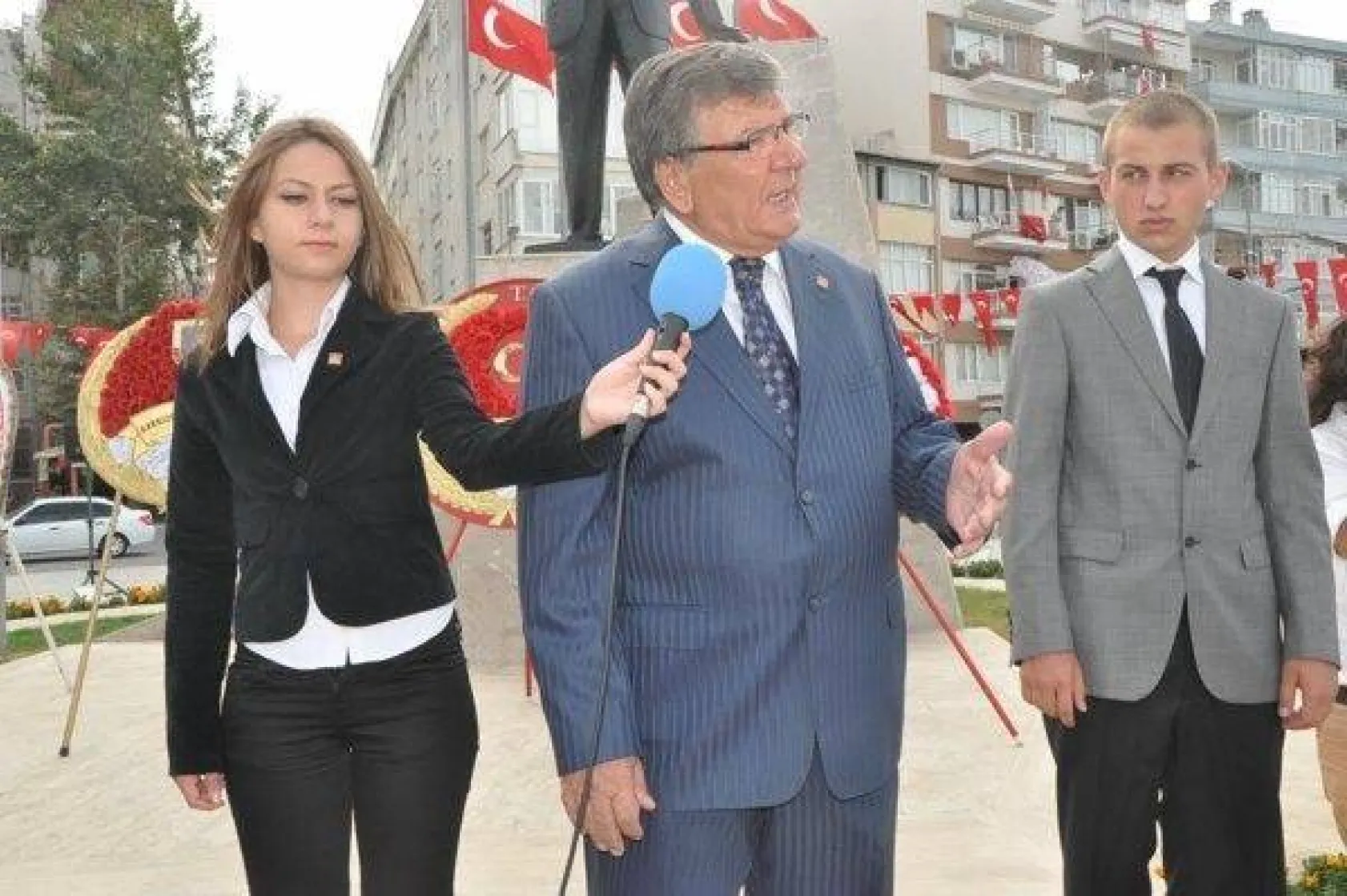 CHP'den 'alternatif' kutlama