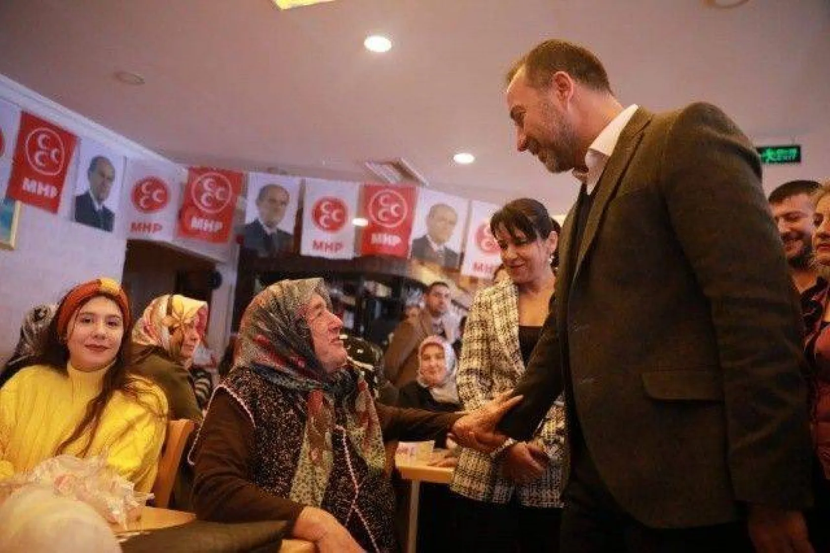 MHP'den Selimpaşalı kadınlara özel toplantı