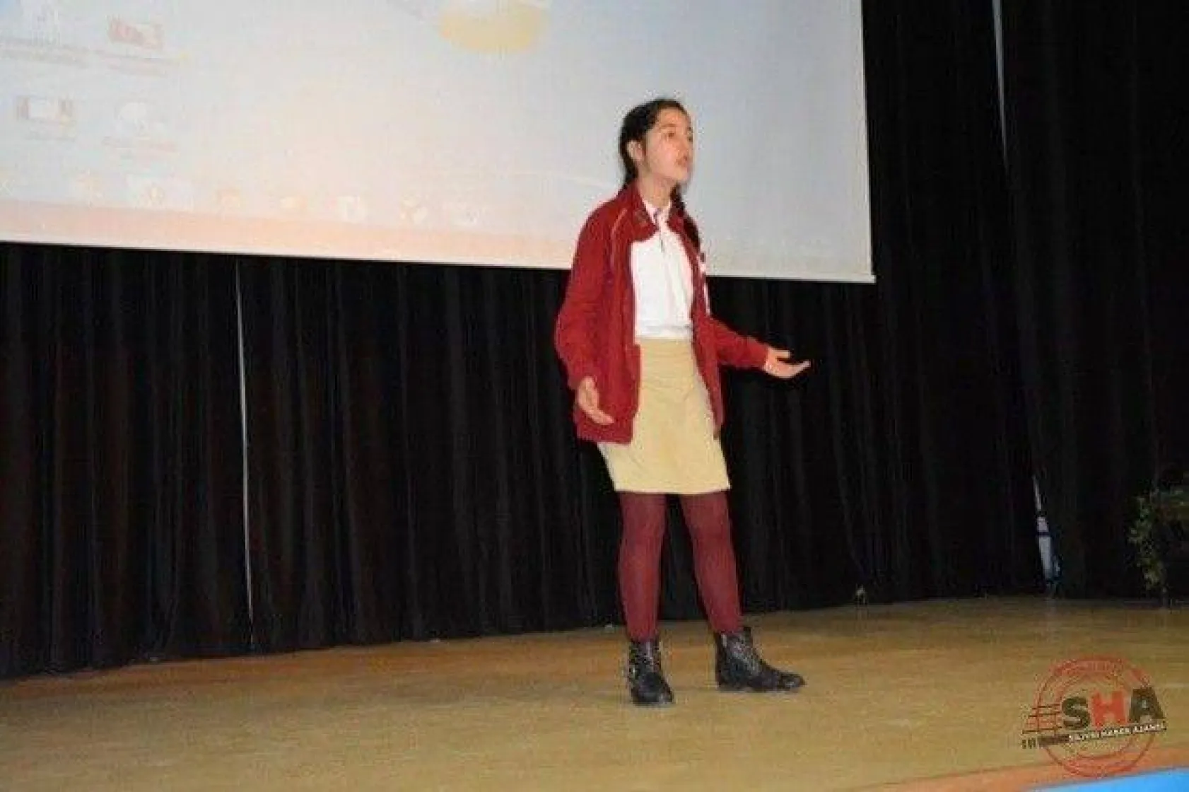 Ortaokullar arası İstiklal Marşı'nı Güzel Okuma Yarışması düzenlendi