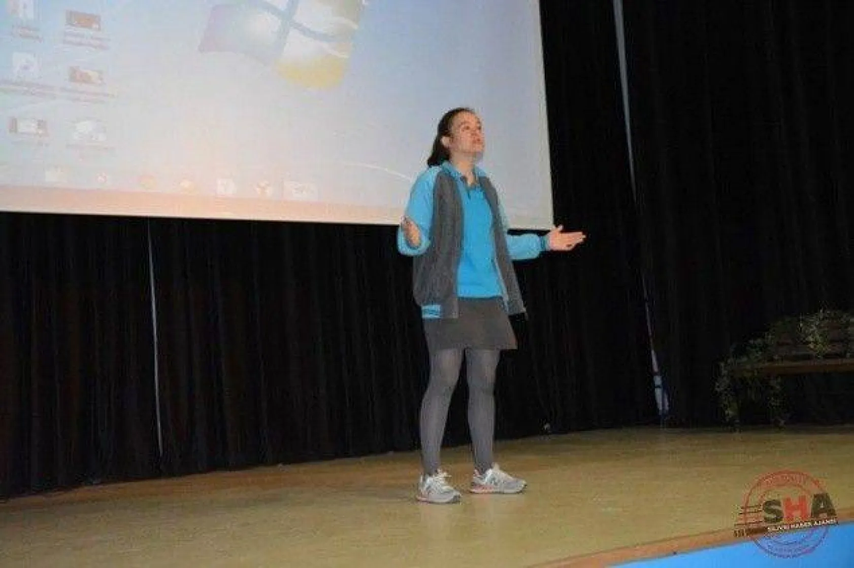 Ortaokullar arası İstiklal Marşı'nı Güzel Okuma Yarışması düzenlendi