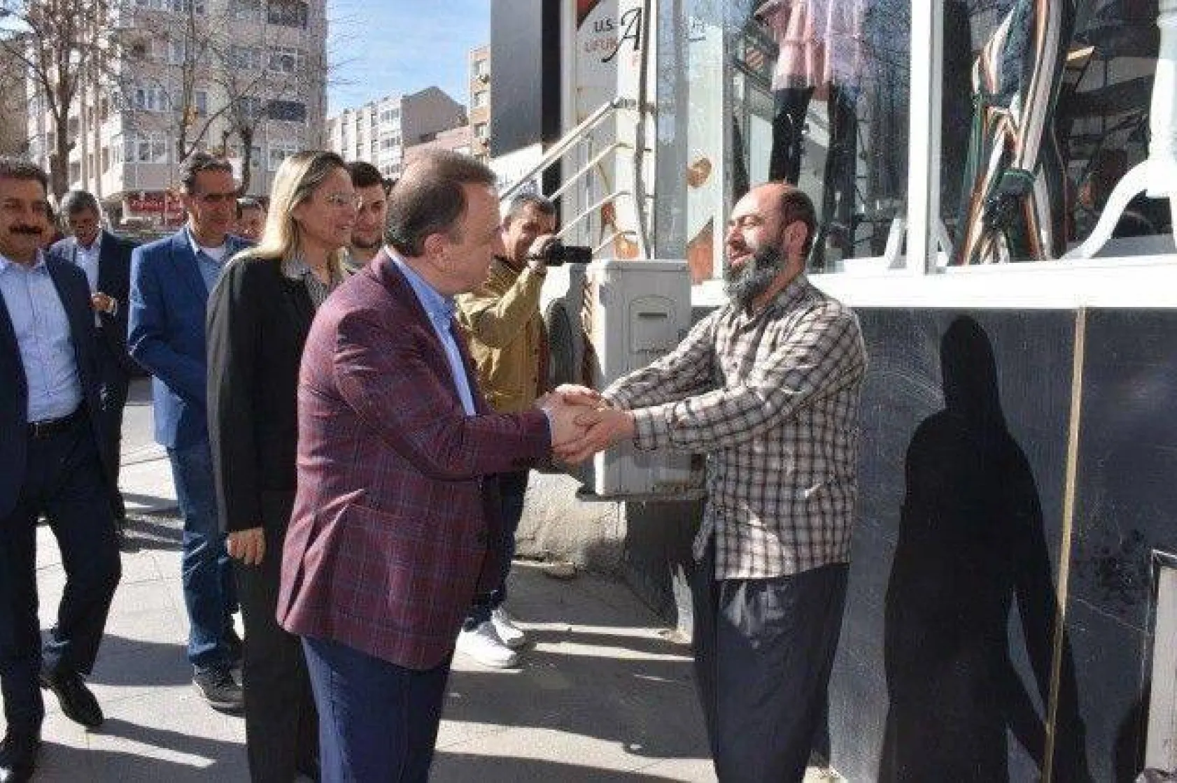 Işıklar Haftaya Esnaf Ziyareti ile Başladı