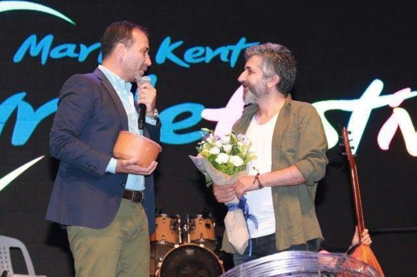 Ali Kınık ve Demet Akalın Coşturdu