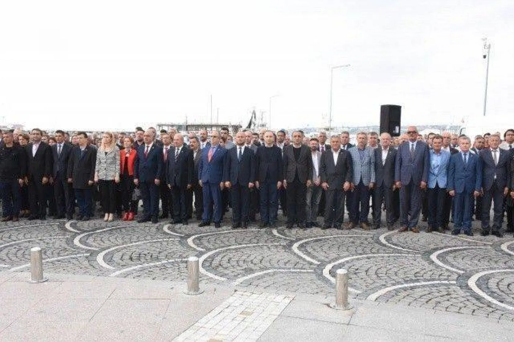 29 Ekim Coşkusu Çelenk Sunma Töreni ile Başladı