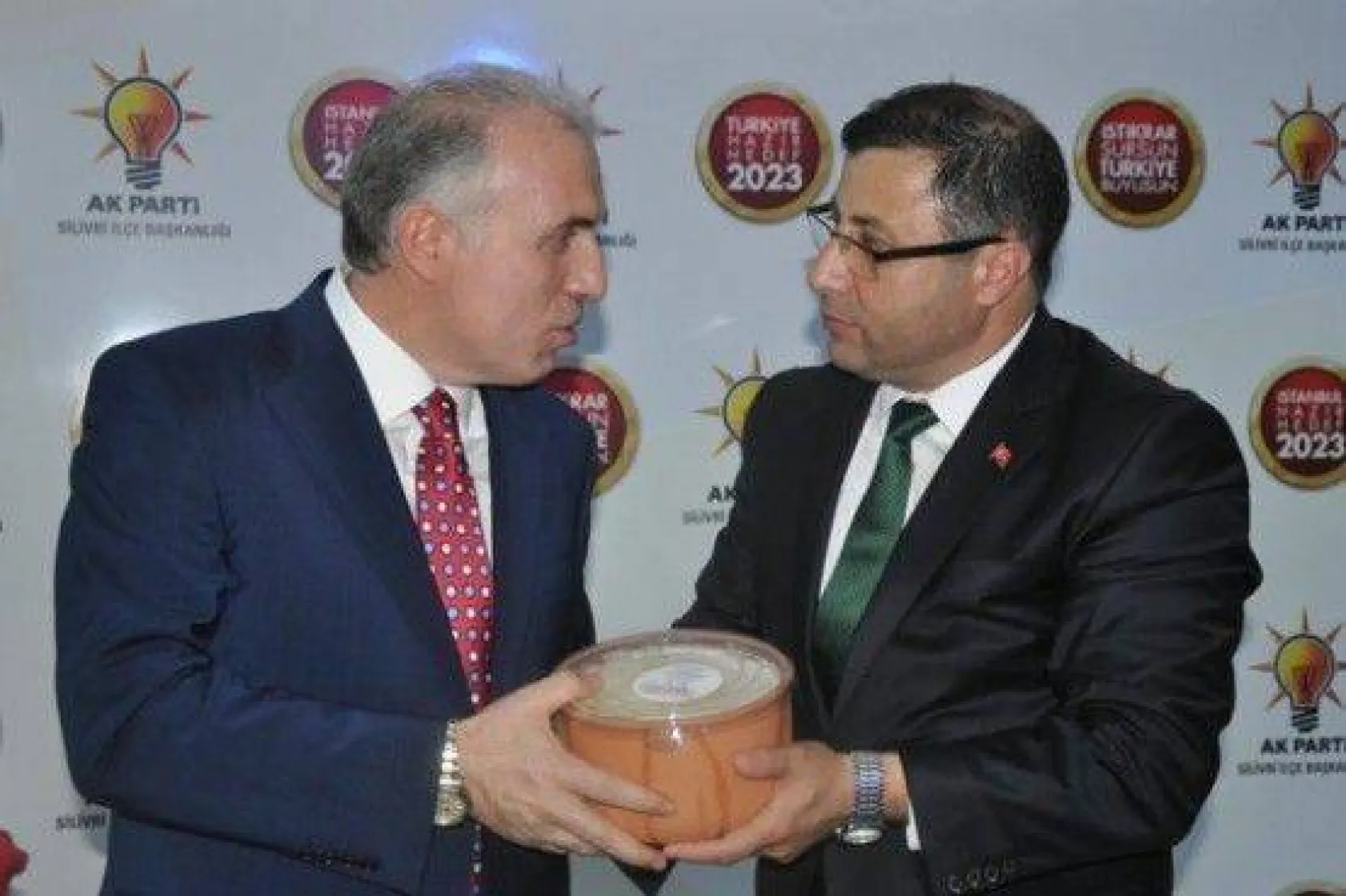 Ak Parti Nisan Ayı Danışma Meclisinde Büyük Çoşku