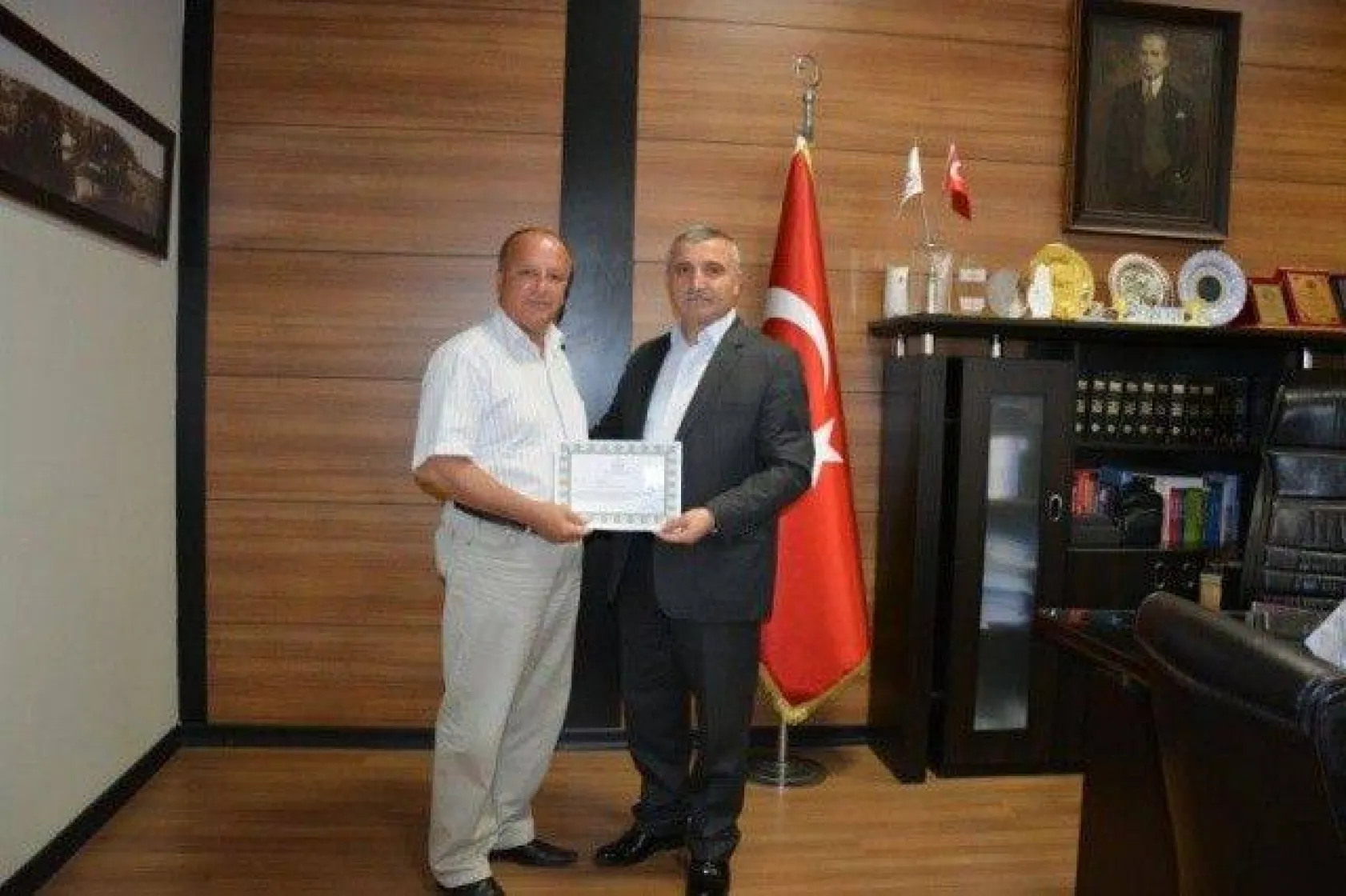 Eğitimciler Başarı Belgesi ile ödüllendirildi