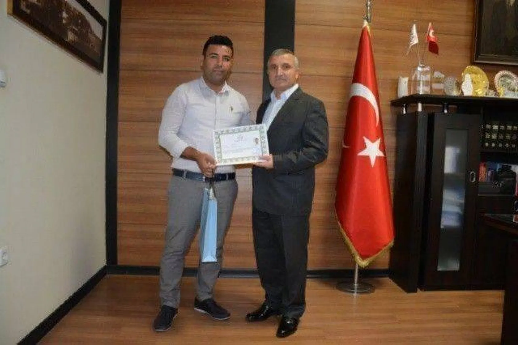 Eğitimciler Başarı Belgesi ile ödüllendirildi