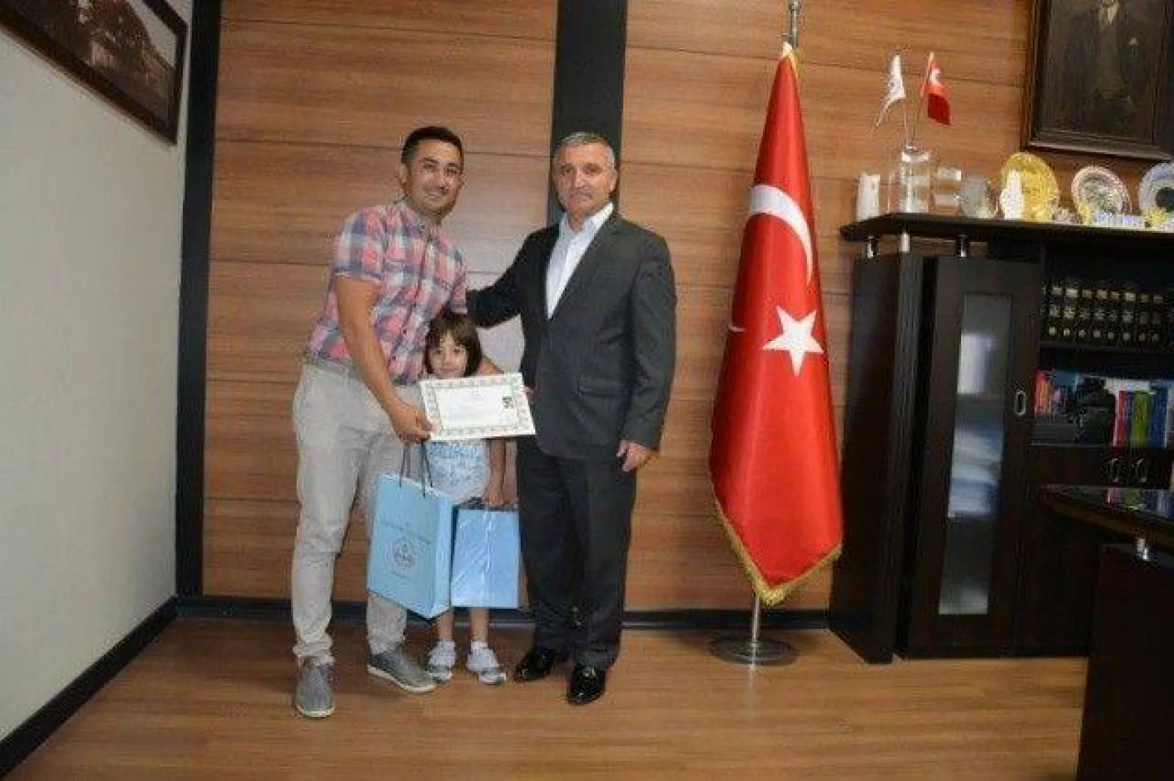 Eğitimciler Başarı Belgesi ile ödüllendirildi