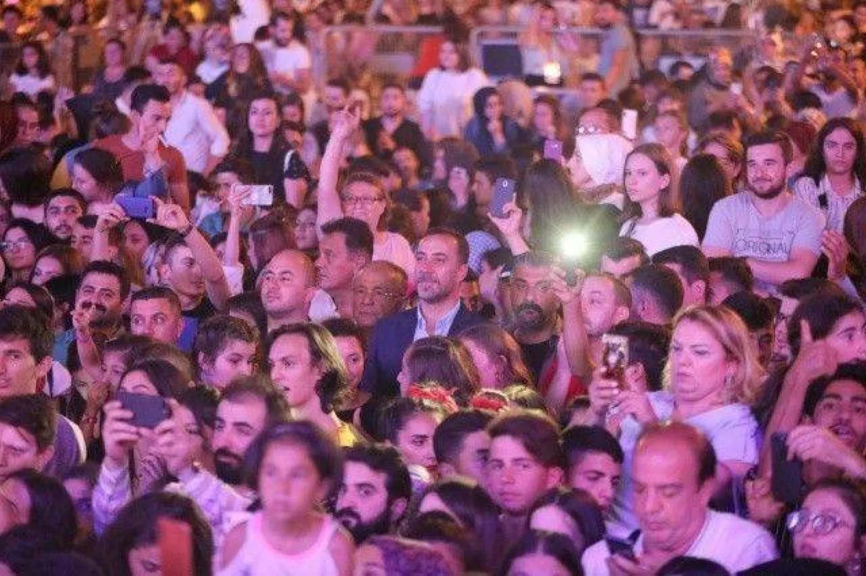 Ali Kınık ve Demet Akalın Coşturdu