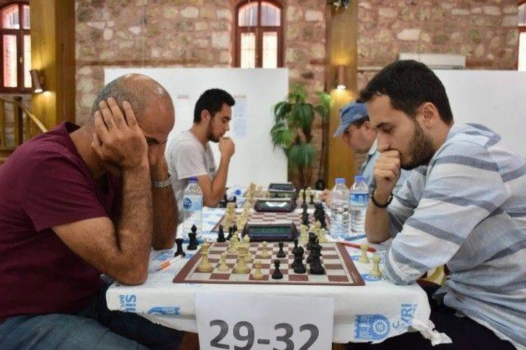 Turnuvalarda Kıyasıya Mücadele