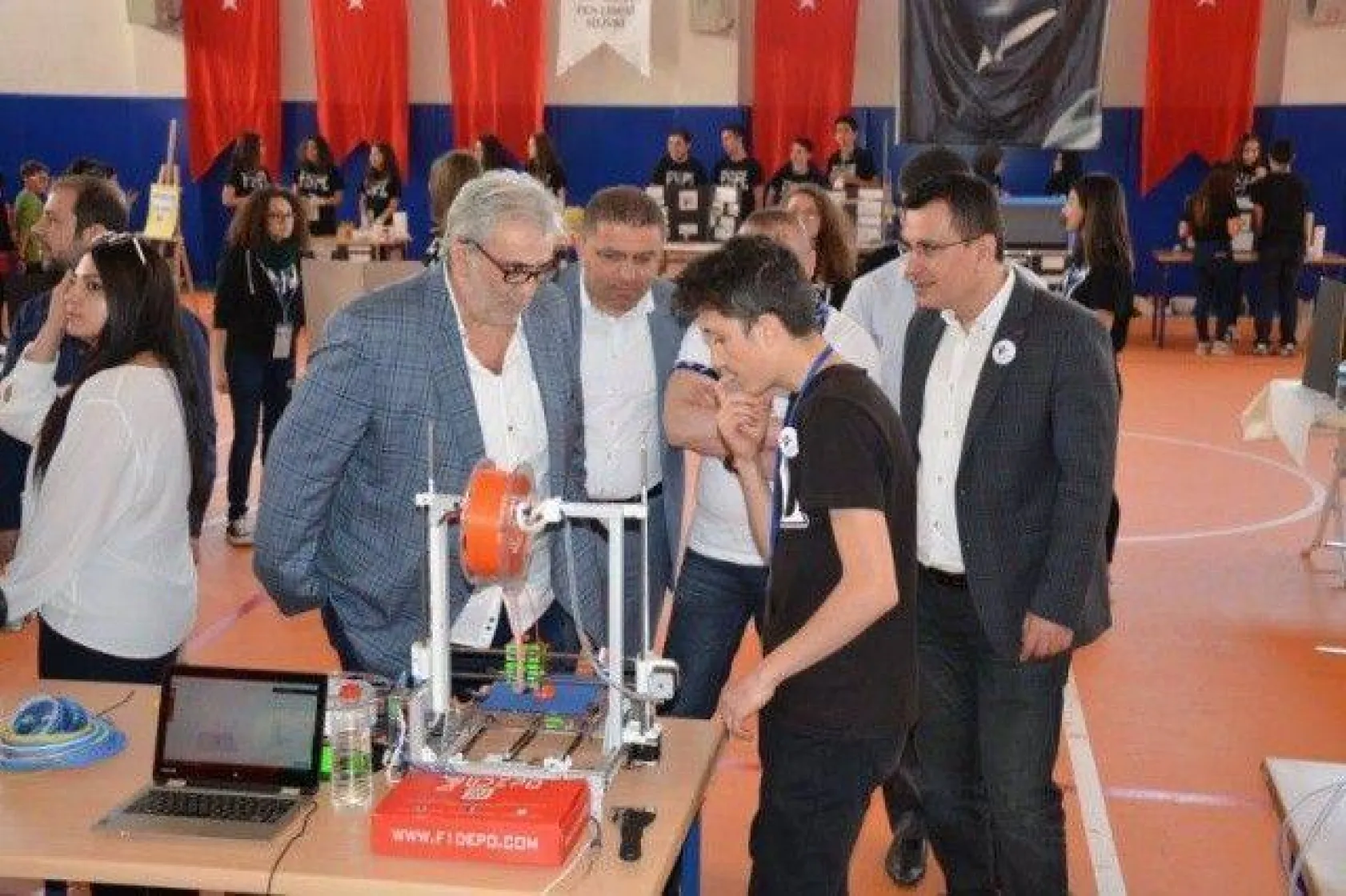 TUBİTAK 4006 Bilim Fuarının açılışı yapıldı