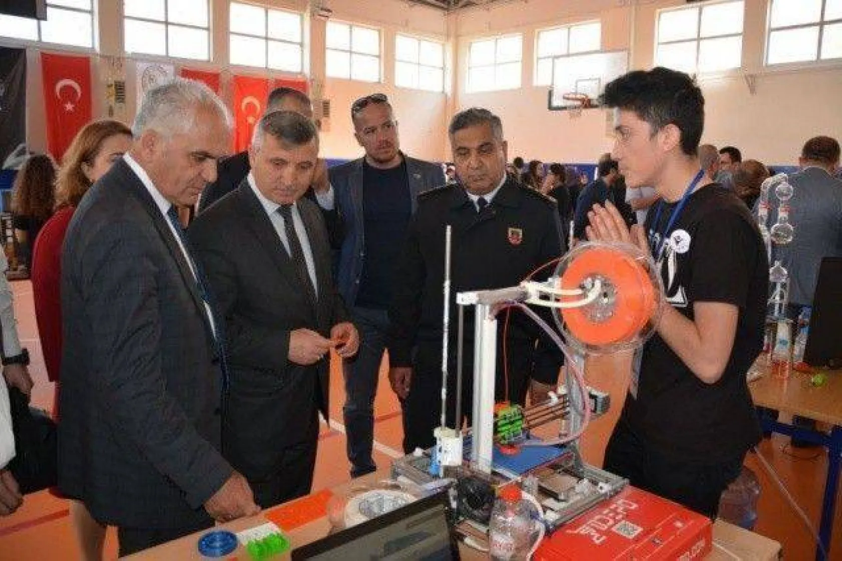 TUBİTAK 4006 Bilim Fuarının açılışı yapıldı