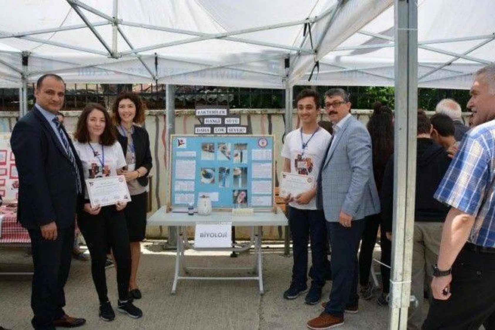 Değirmenköy Lisesinde TÜBİTAK 4006 Bilim Fuarı açıldı