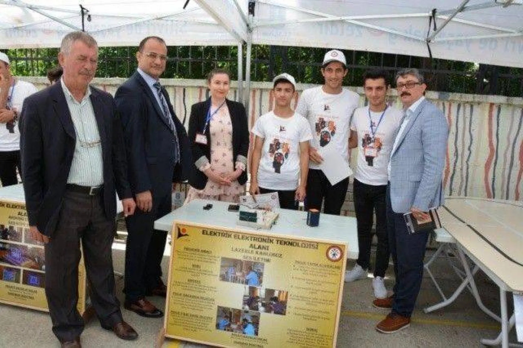 Değirmenköy Lisesinde TÜBİTAK 4006 Bilim Fuarı açıldı