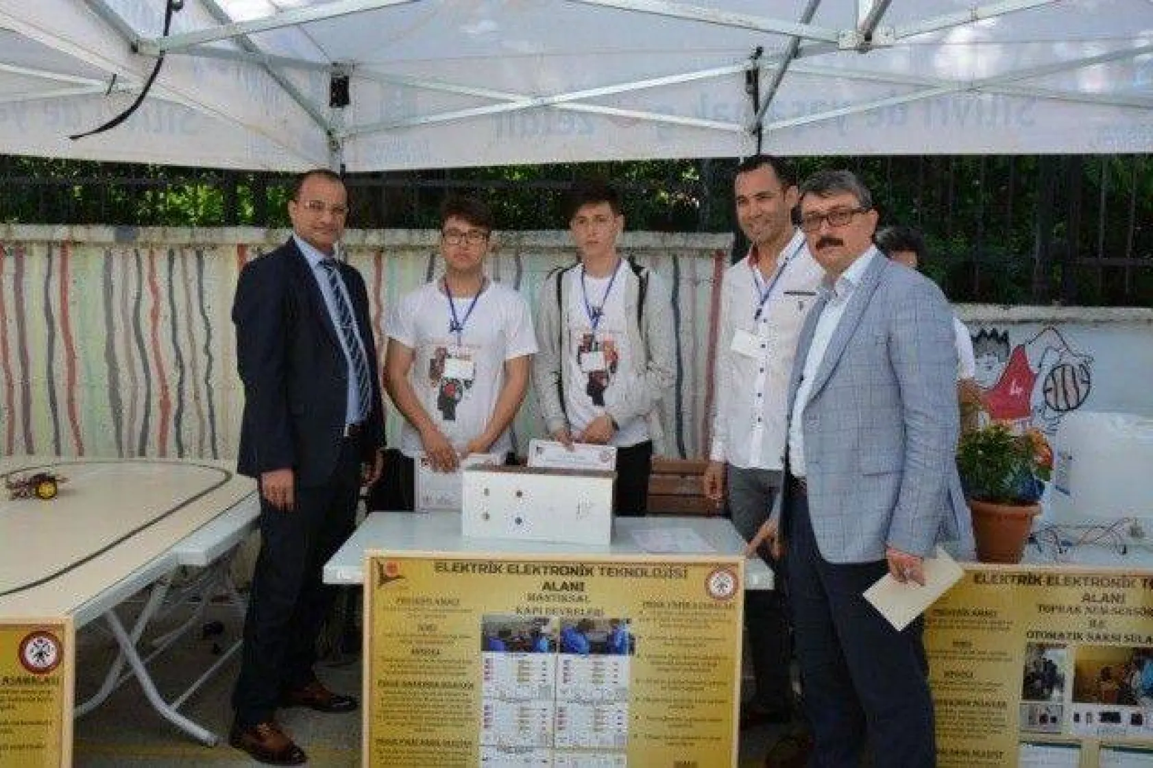 Değirmenköy Lisesinde TÜBİTAK 4006 Bilim Fuarı açıldı