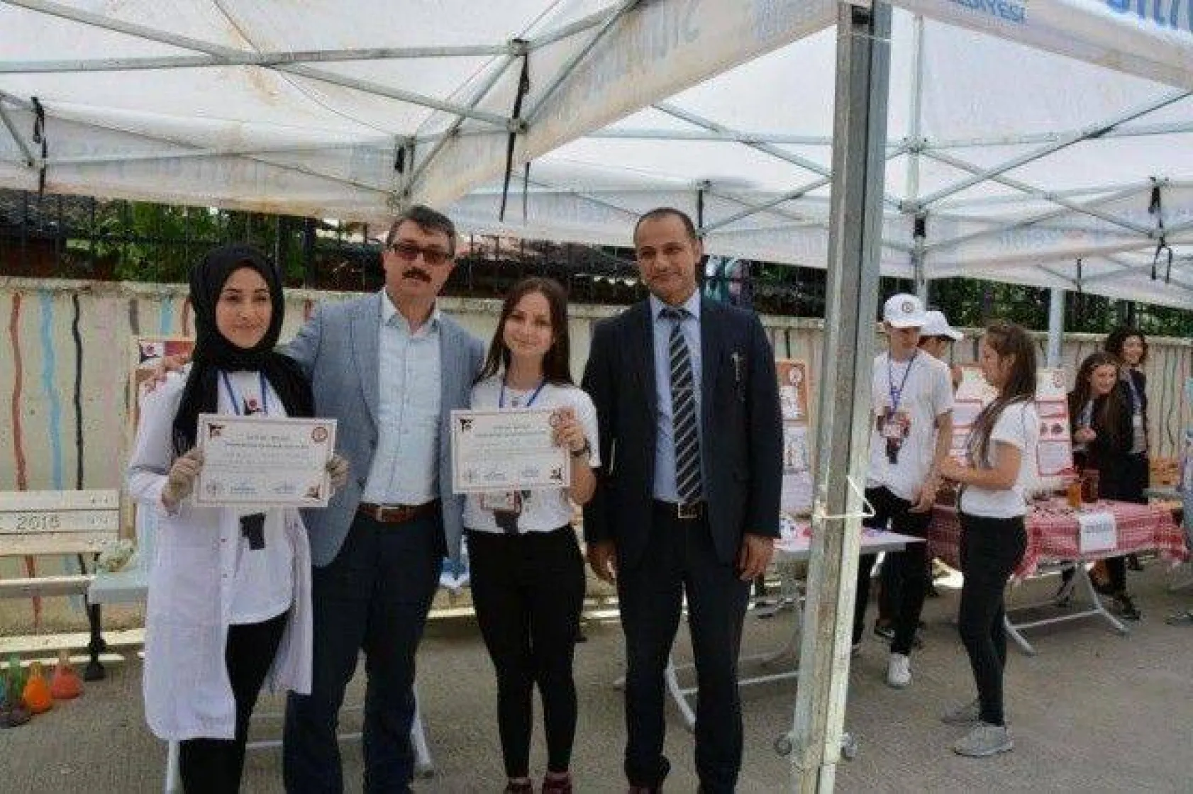 Değirmenköy Lisesinde TÜBİTAK 4006 Bilim Fuarı açıldı