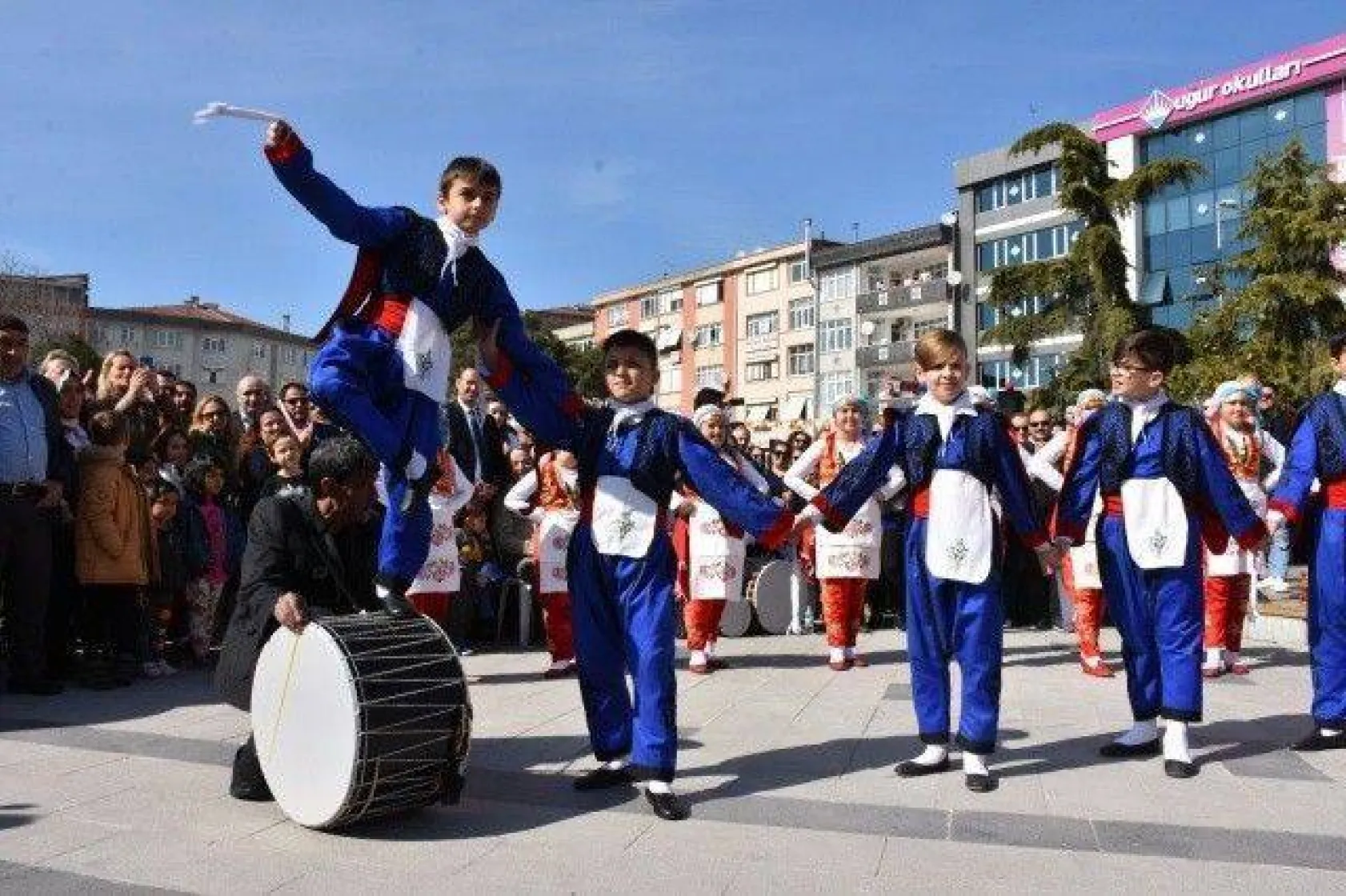 19 Mayıs Meydanı'na Coşkulu Açılış