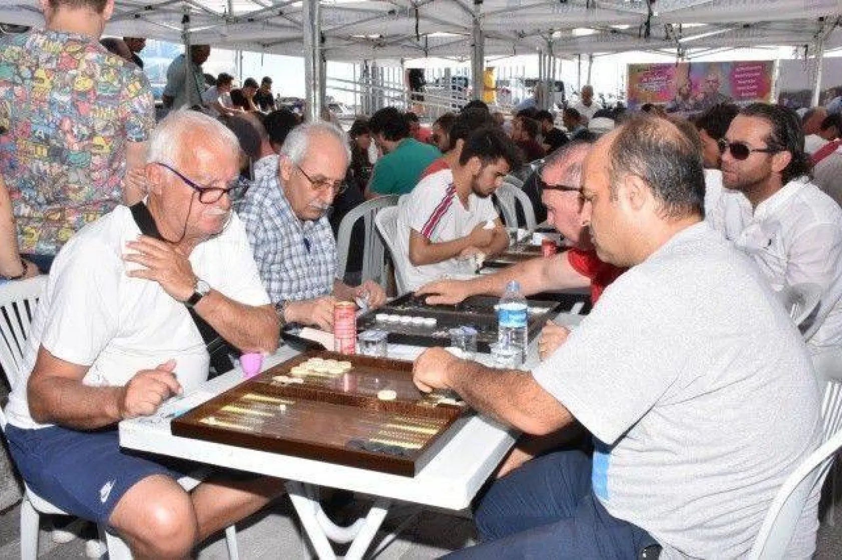 Turnuvalarda Kıyasıya Mücadele